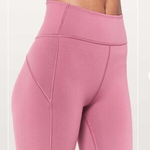 Lululemon In Movement 7/8 Tight *Everlux 25"
Moss Rose